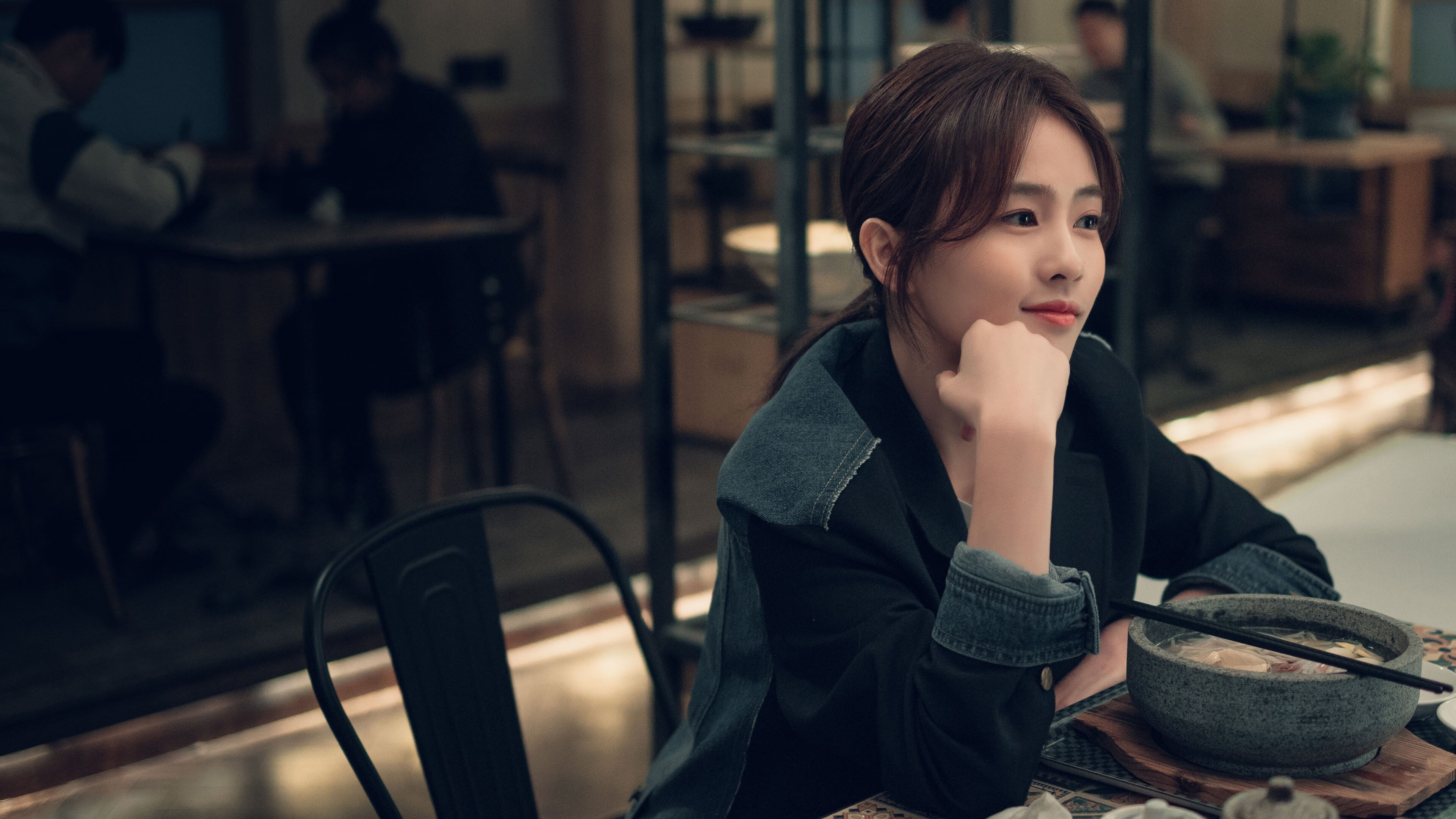 开云esports-冰雪奇缘:北极圈内的极光与极速竞速,冰雪奇缘寻找北极光