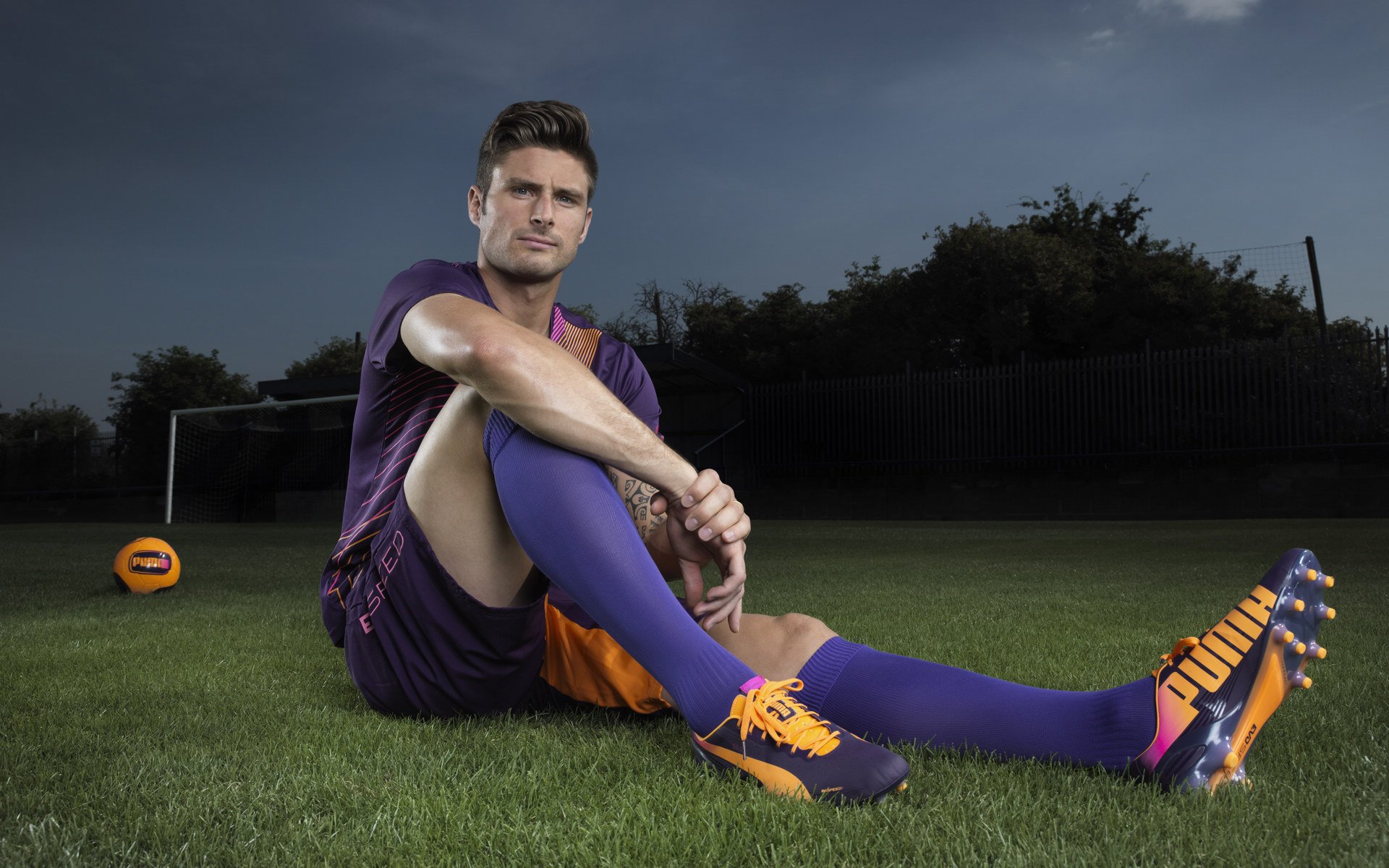 开云体育官网登入-足球产业扶持政策分布区域不均衡,足球产业占体育产业比重